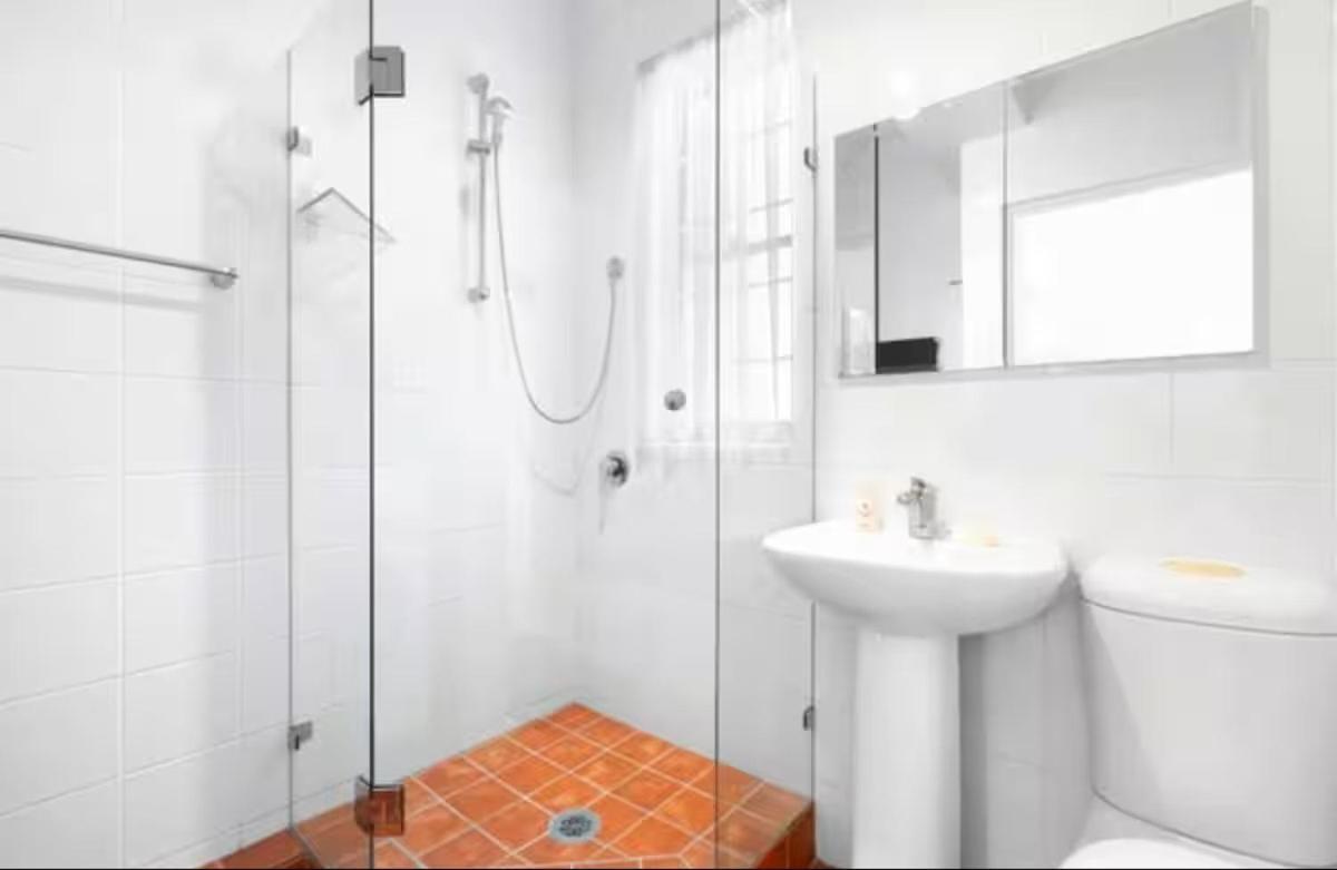 Hotel Carnarvon Kirribilli, Sydney